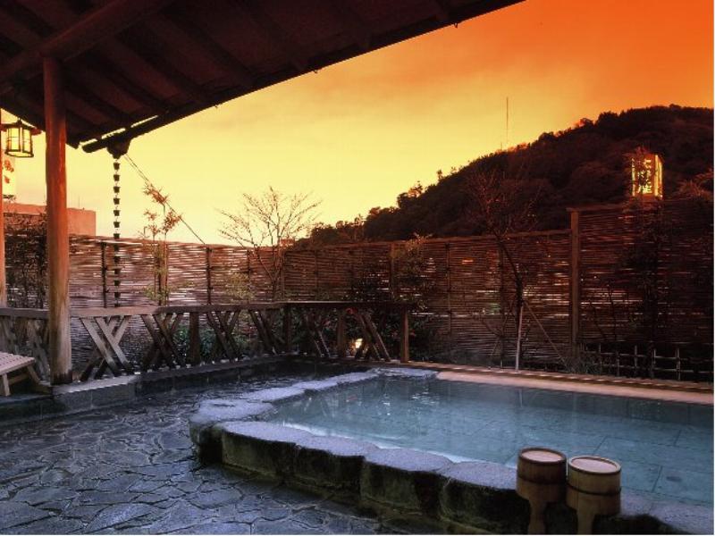 Ryokan Tachibana Atami  Bagian luar foto